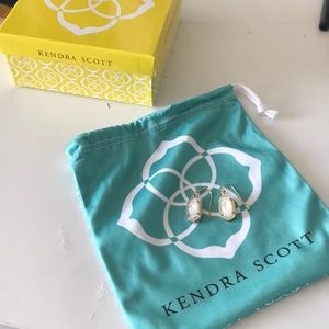 Kendra Scott earrings!